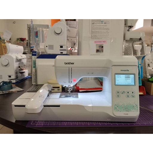 Brother Innovis F540e - Modèle Recondtionné (Etat : Comme Neuf)