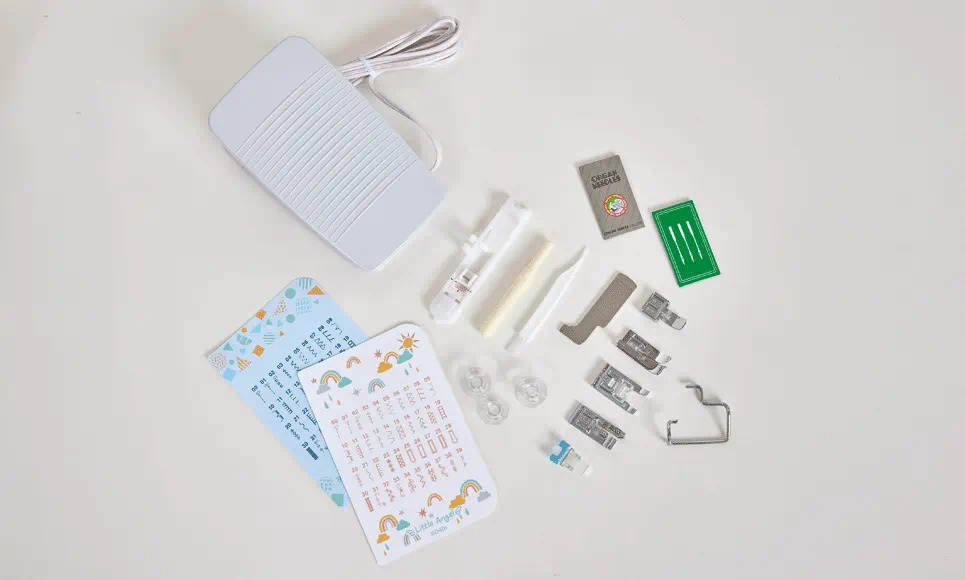 Accessoires fournis avec la machine &agrave; coudre Brother KD40s